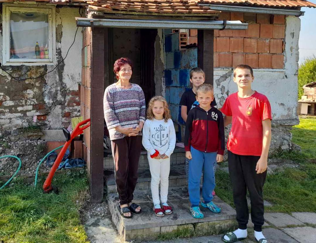 Bosnien Herzegowina Holz Hilfe Überleben Bosnien Herzegowina Holz Hilfe Überleben
