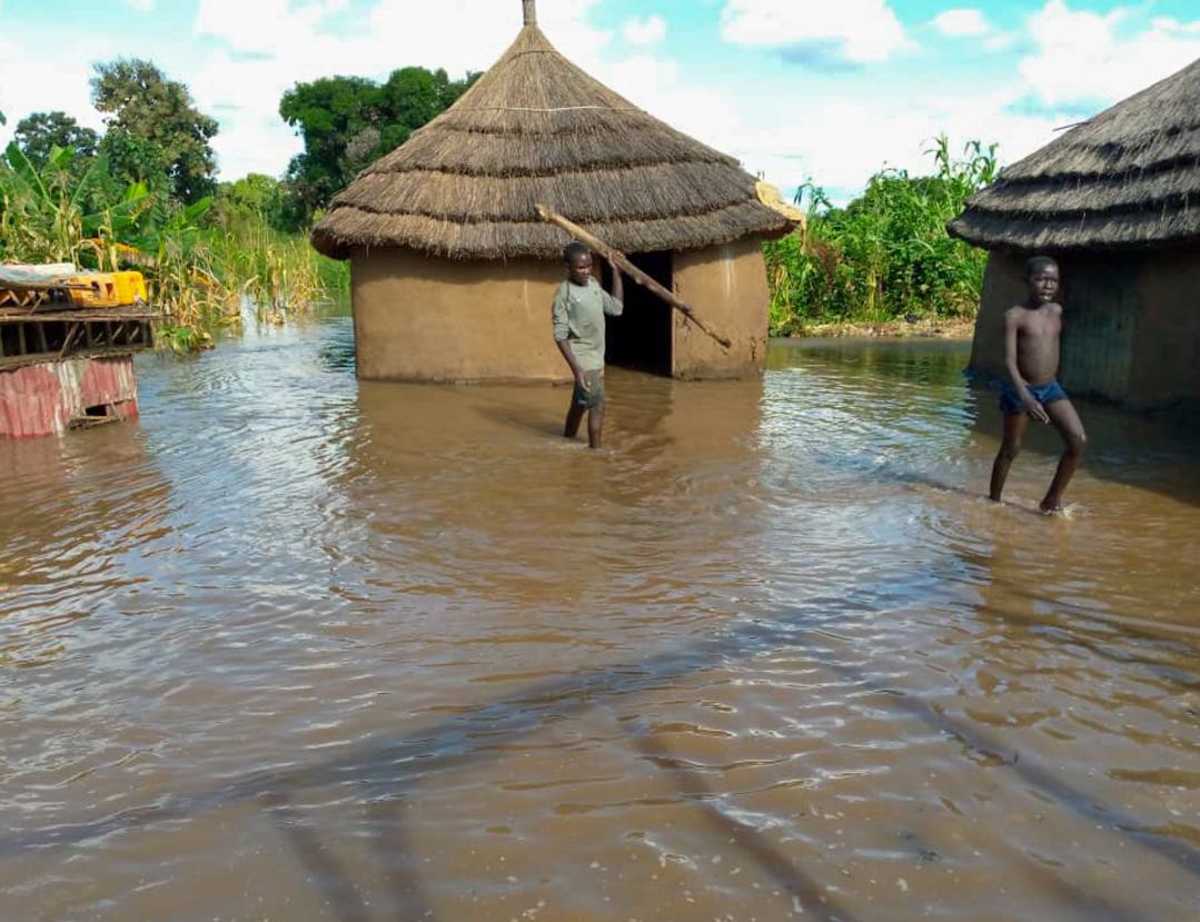 Gebet KW 40 Südsudan Wasser Flut Lehmhäuser 