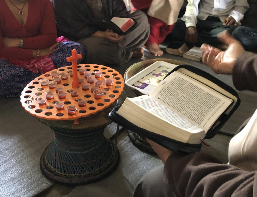 AVC Nepal Bild Bibel AVC Nepal Bild Bibel